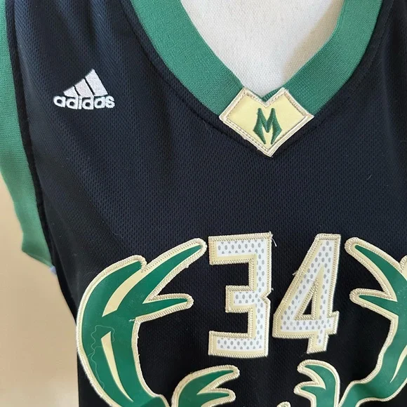 Yanis Antetokounmpo NBA Milwaukee Bucks Jersey Small